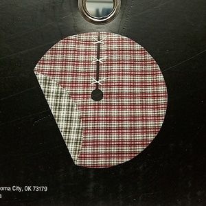 Reversible Christmas tree skirt red plaid gray plaid 48 in